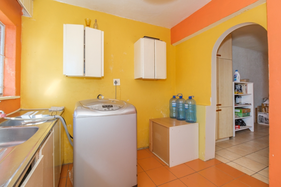 4 Bedroom Property for Sale in Helderkruin Gauteng