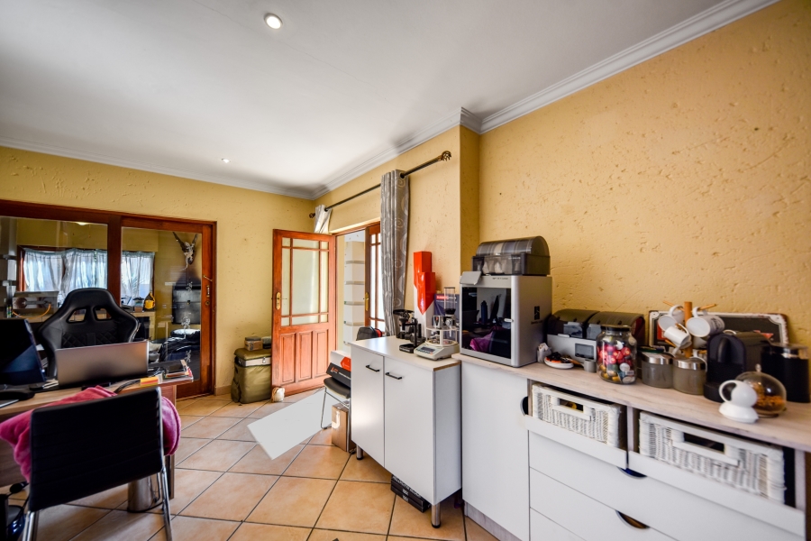 3 Bedroom Property for Sale in Moreleta Park Gauteng