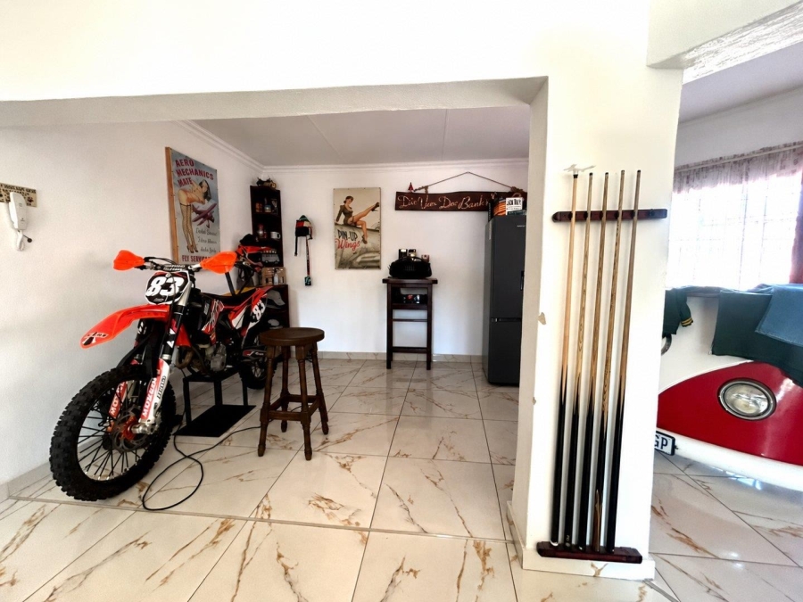 3 Bedroom Property for Sale in Faerie Glen Gauteng