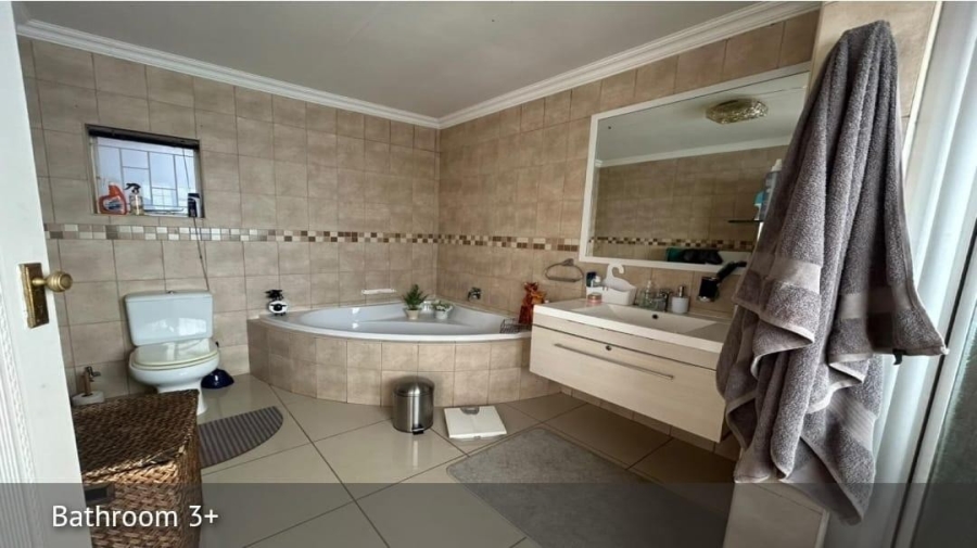 3 Bedroom Property for Sale in Faerie Glen Gauteng
