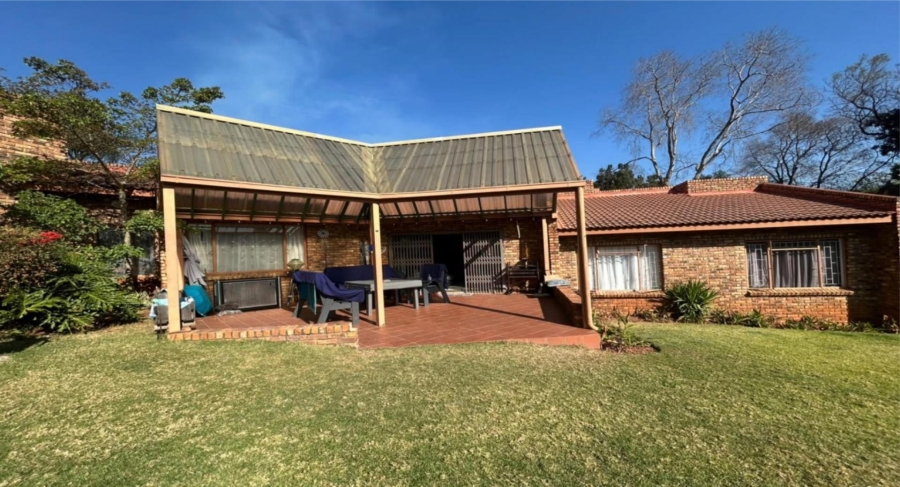 3 Bedroom Property for Sale in Faerie Glen Gauteng