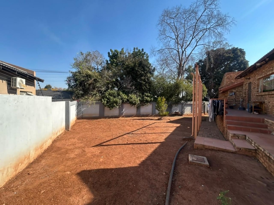 3 Bedroom Property for Sale in Faerie Glen Gauteng