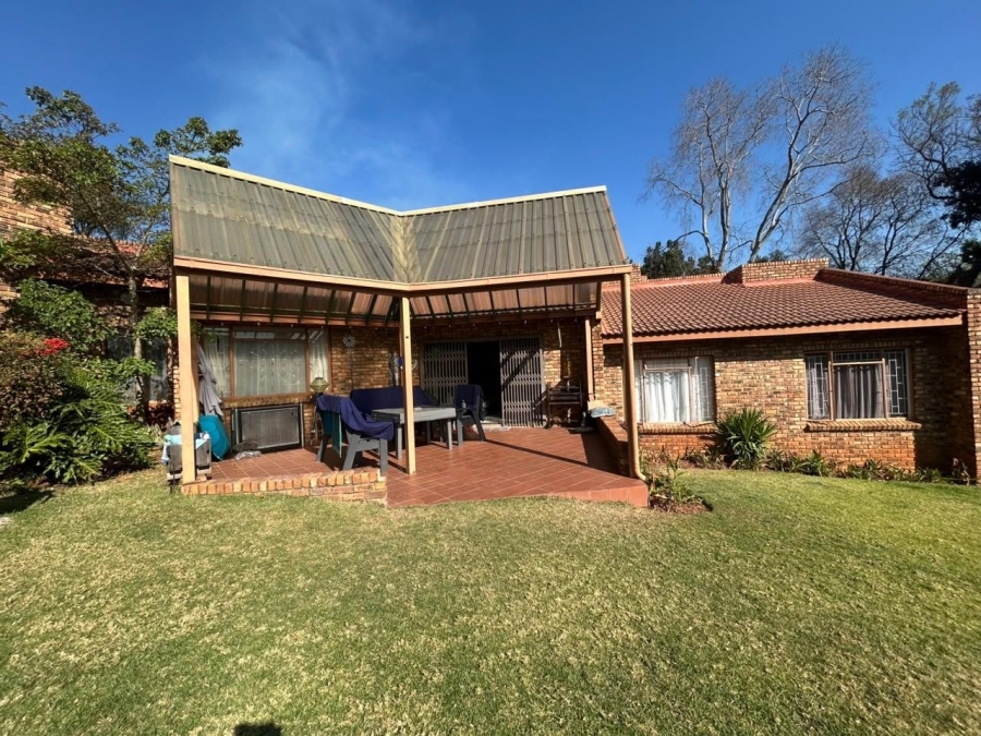 3 Bedroom Property for Sale in Faerie Glen Gauteng