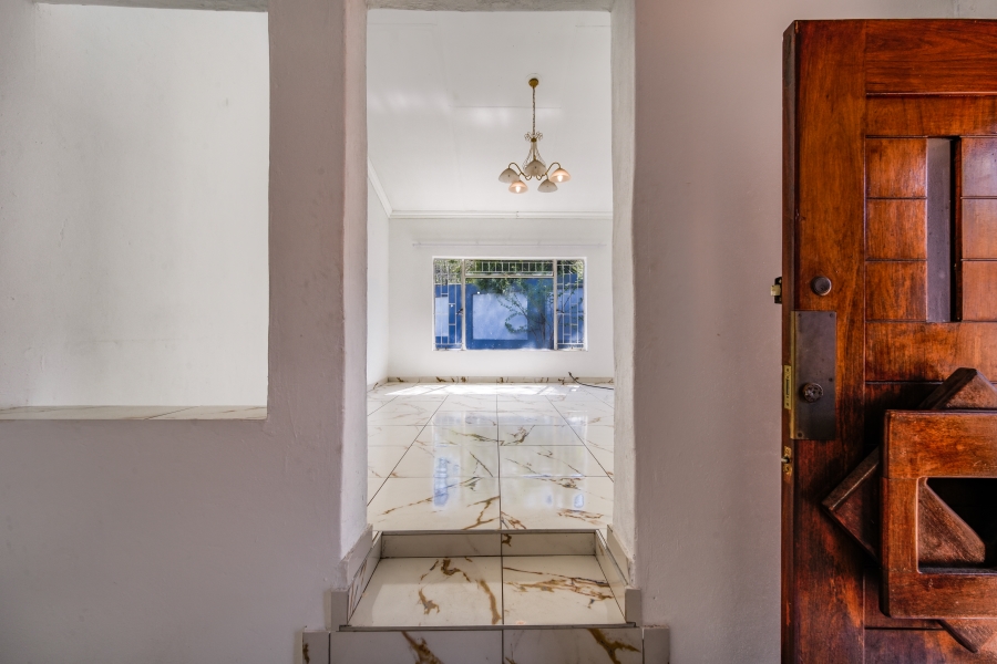 3 Bedroom Property for Sale in Faerie Glen Gauteng