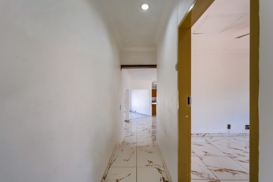3 Bedroom Property for Sale in Faerie Glen Gauteng