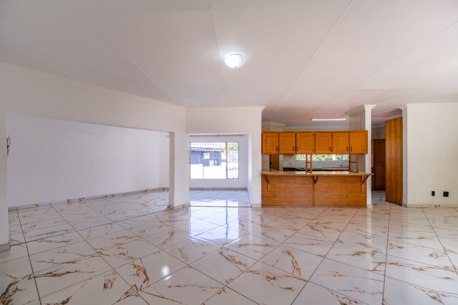 3 Bedroom Property for Sale in Faerie Glen Gauteng
