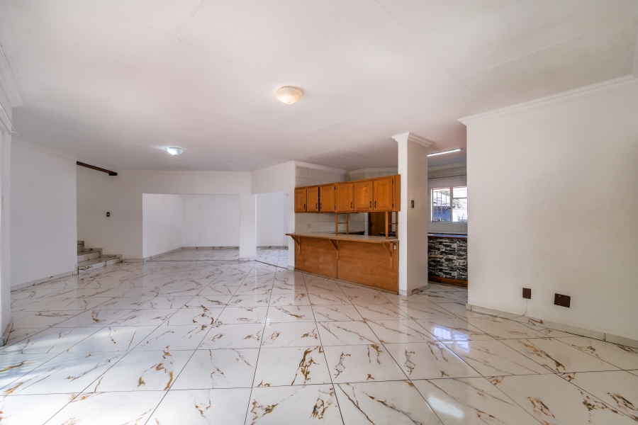 3 Bedroom Property for Sale in Faerie Glen Gauteng