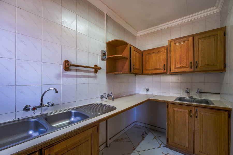 3 Bedroom Property for Sale in Faerie Glen Gauteng