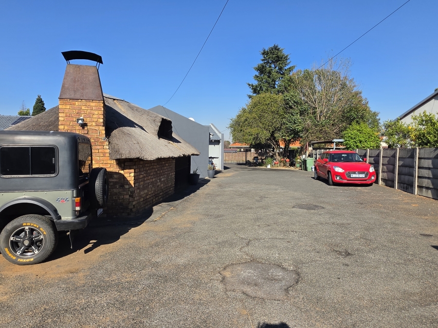 Commercial Property for Sale in Brackenhurst Gauteng