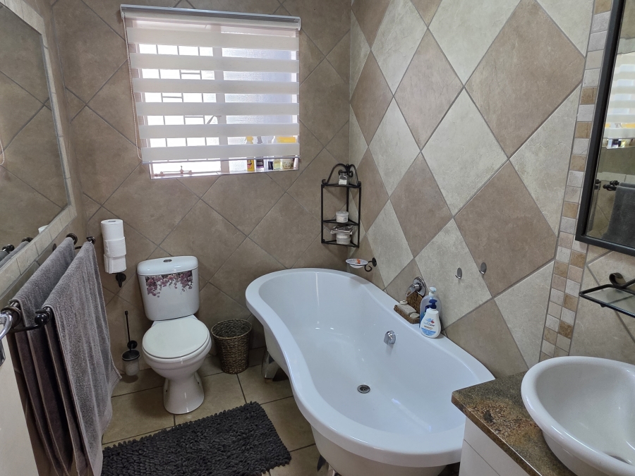 Commercial Property for Sale in Brackenhurst Gauteng