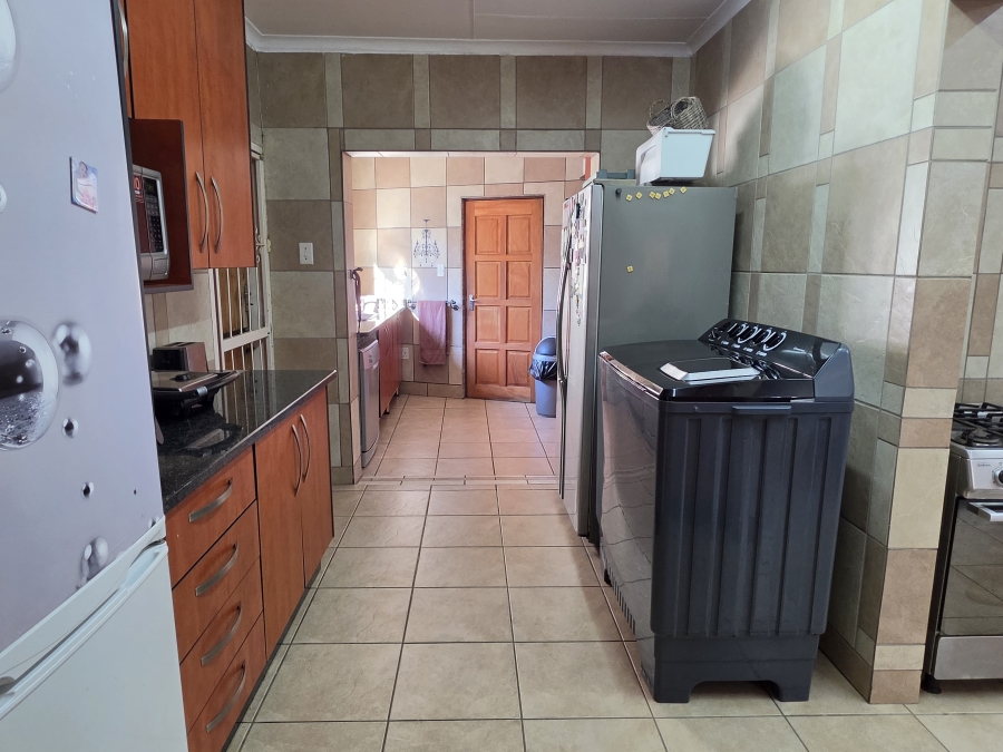 4 Bedroom Property for Sale in Brackenhurst Gauteng