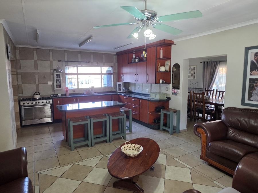 4 Bedroom Property for Sale in Brackenhurst Gauteng