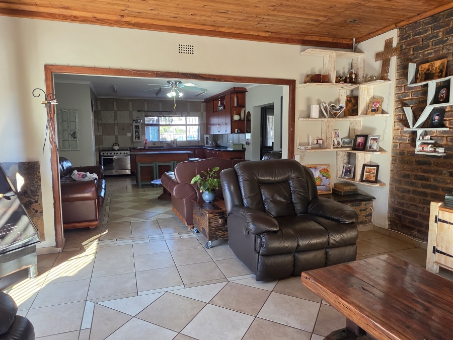 4 Bedroom Property for Sale in Brackenhurst Gauteng