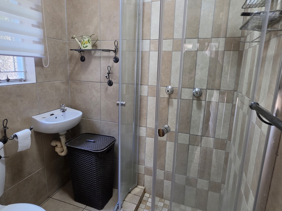 4 Bedroom Property for Sale in Brackenhurst Gauteng