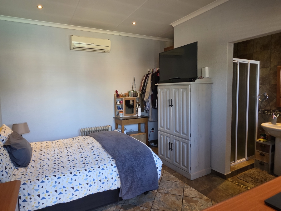 4 Bedroom Property for Sale in Brackenhurst Gauteng