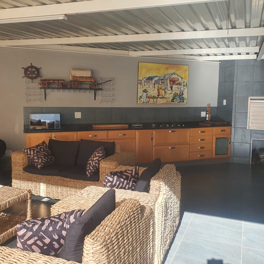 5 Bedroom Property for Sale in Montana Park Gauteng