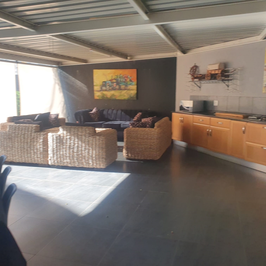 5 Bedroom Property for Sale in Montana Park Gauteng