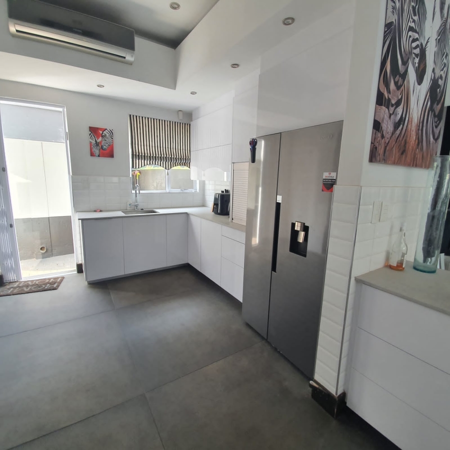 5 Bedroom Property for Sale in Montana Park Gauteng