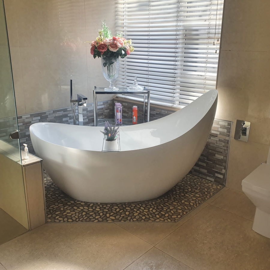 5 Bedroom Property for Sale in Montana Park Gauteng