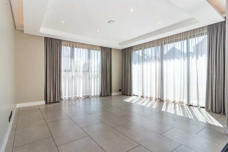 To Let 4 Bedroom Property for Rent in Linksfield Gauteng