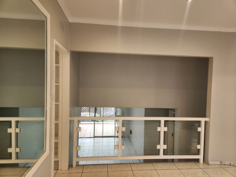 To Let 3 Bedroom Property for Rent in Bryanston Gauteng