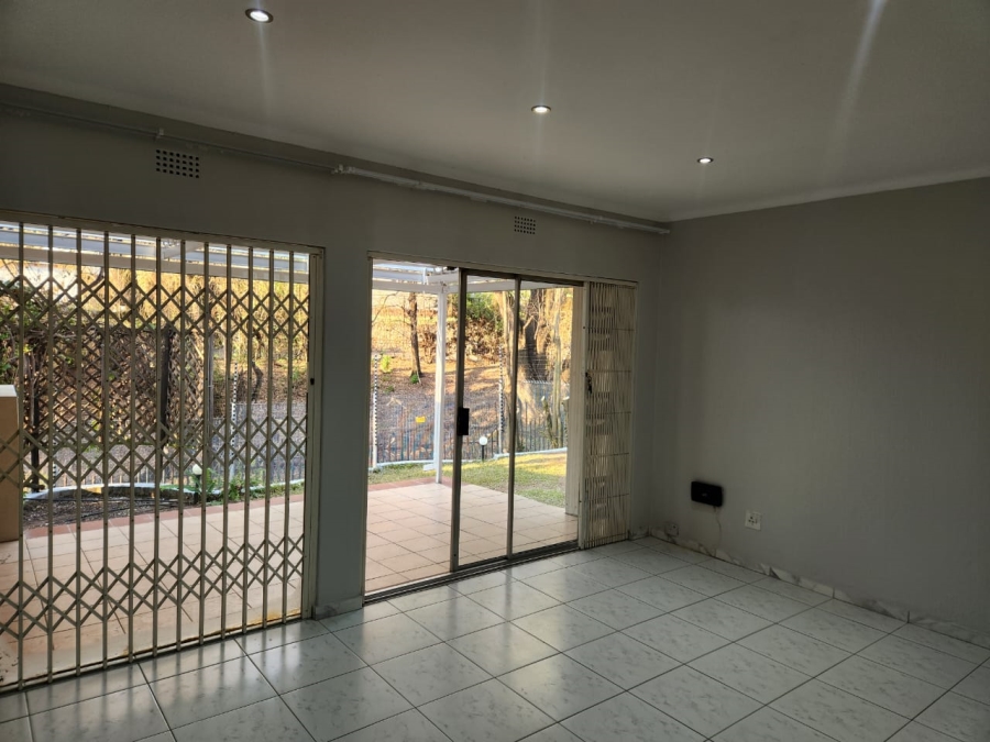 To Let 3 Bedroom Property for Rent in Bryanston Gauteng