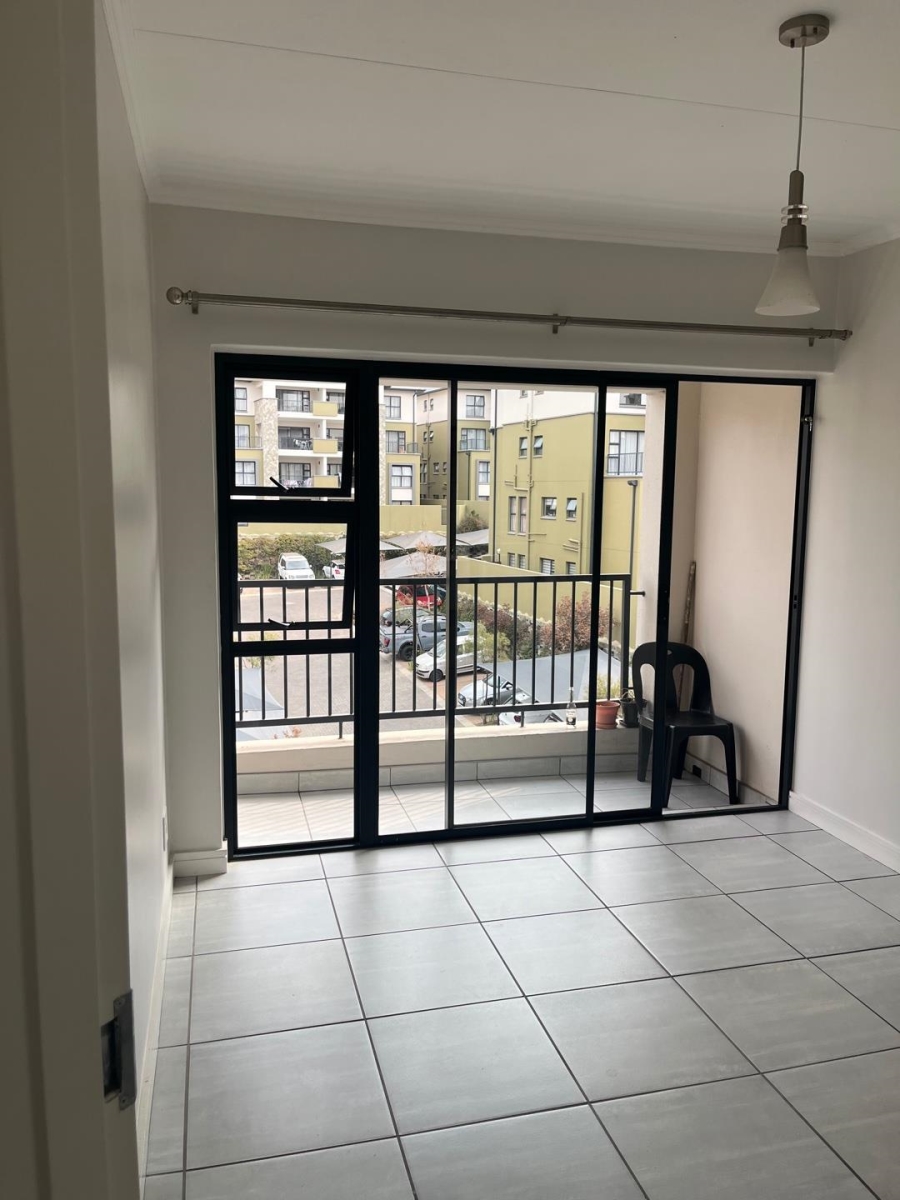 To Let 1 Bedroom Property for Rent in Waterfall Gauteng