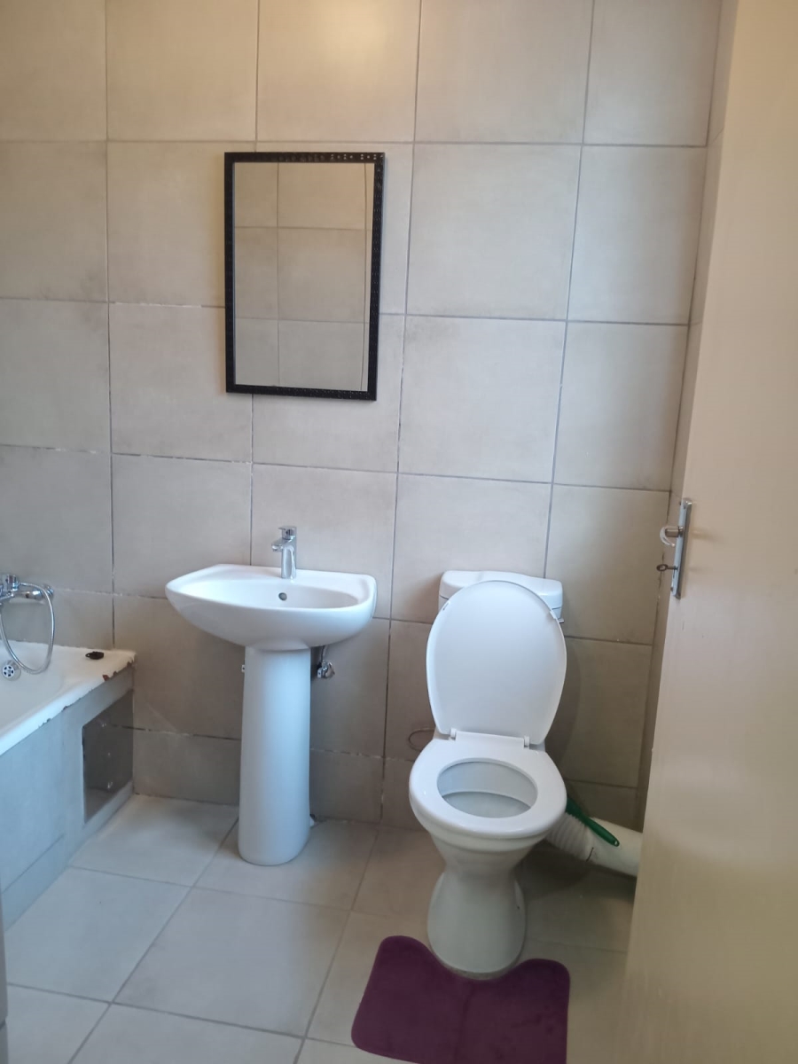 To Let 3 Bedroom Property for Rent in Bellevue Gauteng