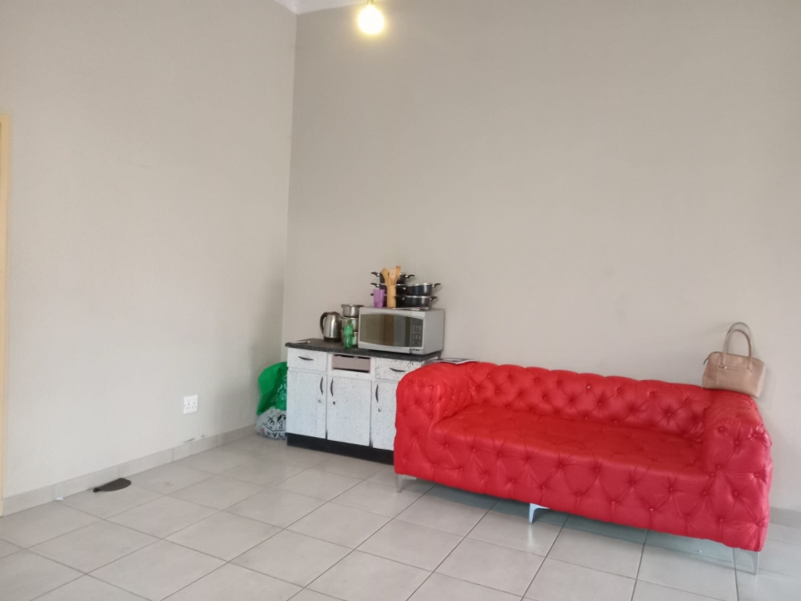 To Let 3 Bedroom Property for Rent in Bellevue East Gauteng