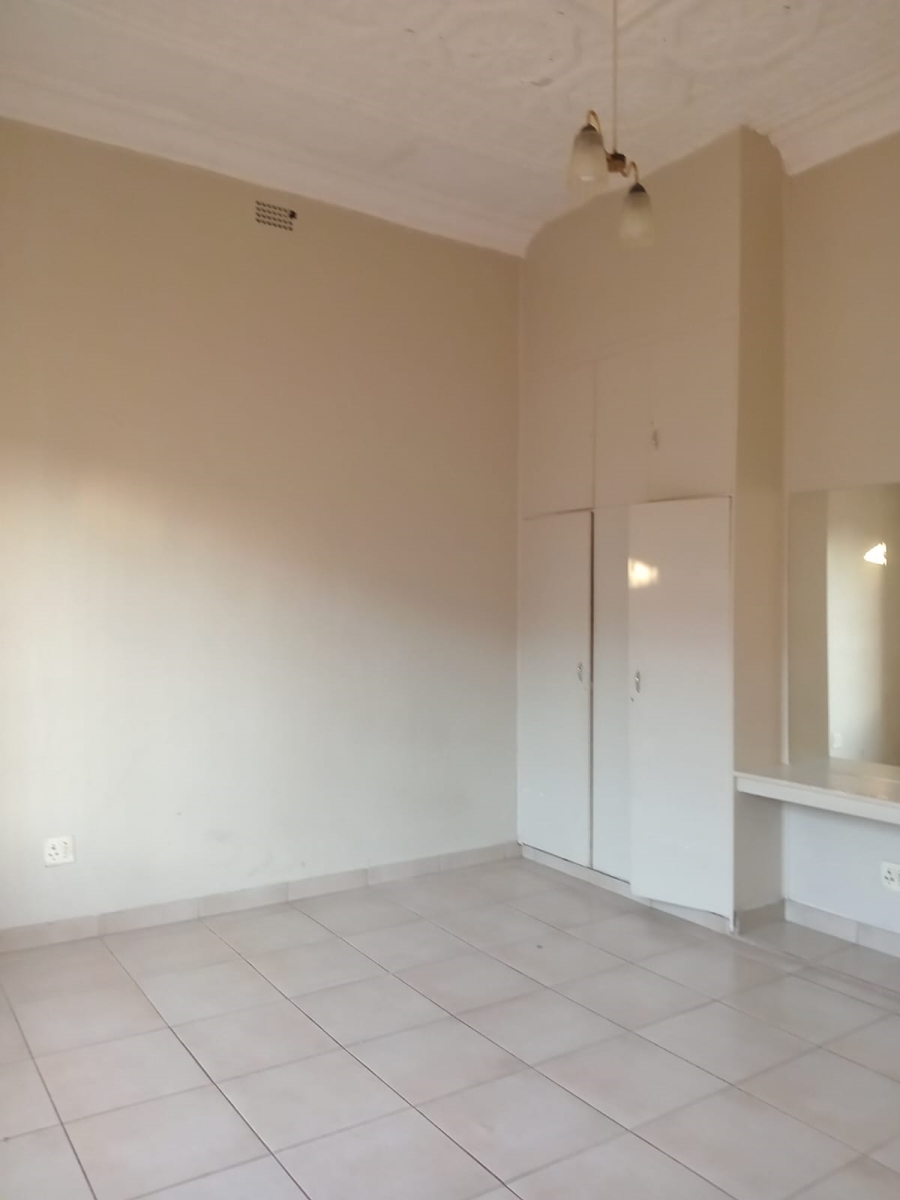 To Let 3 Bedroom Property for Rent in Bellevue East Gauteng