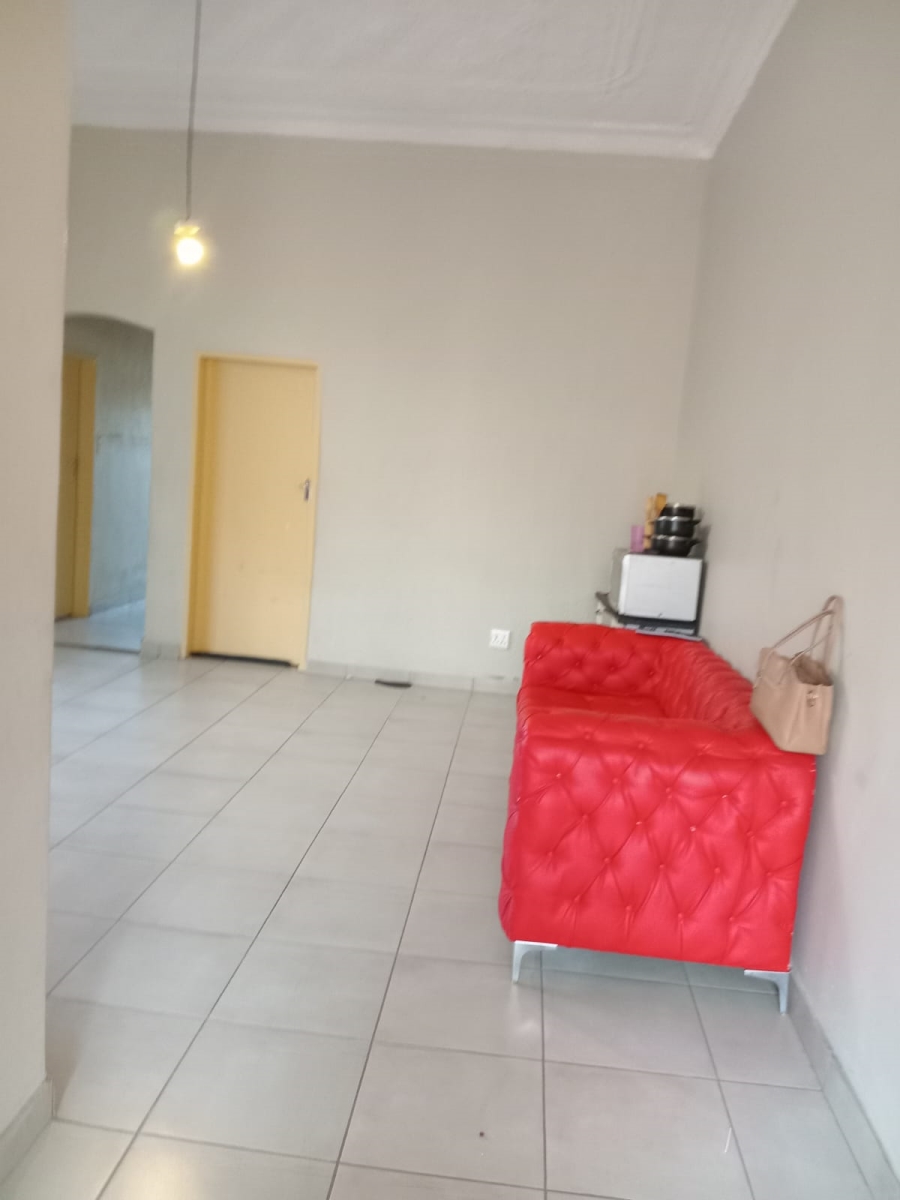 To Let 3 Bedroom Property for Rent in Bellevue East Gauteng