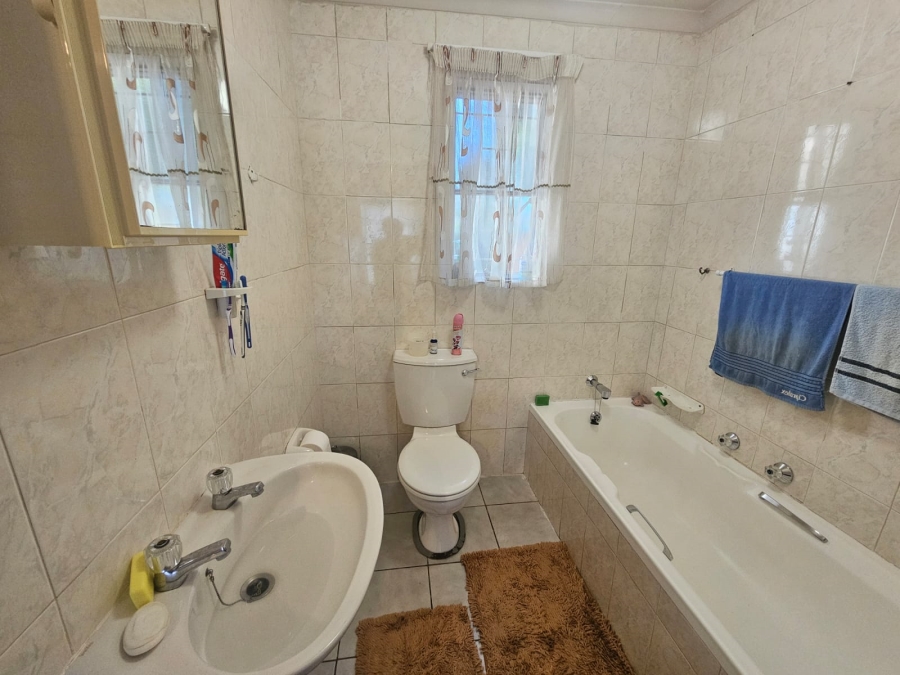 2 Bedroom Property for Sale in Clarina Gauteng