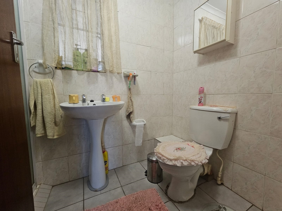 2 Bedroom Property for Sale in Clarina Gauteng