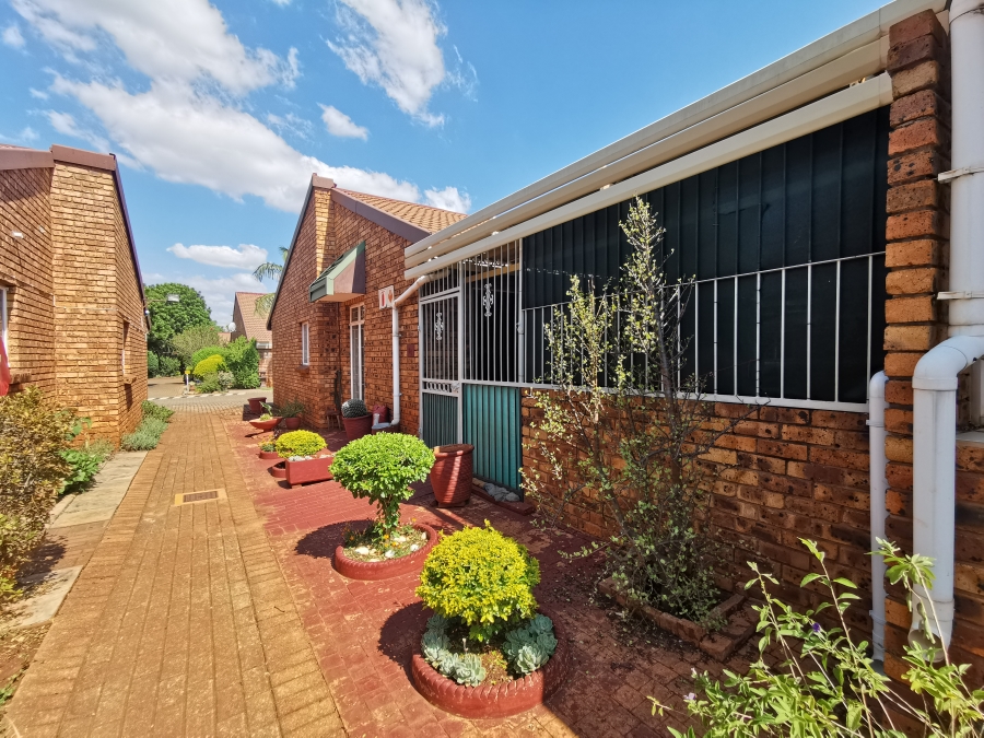 2 Bedroom Property for Sale in Clarina Gauteng