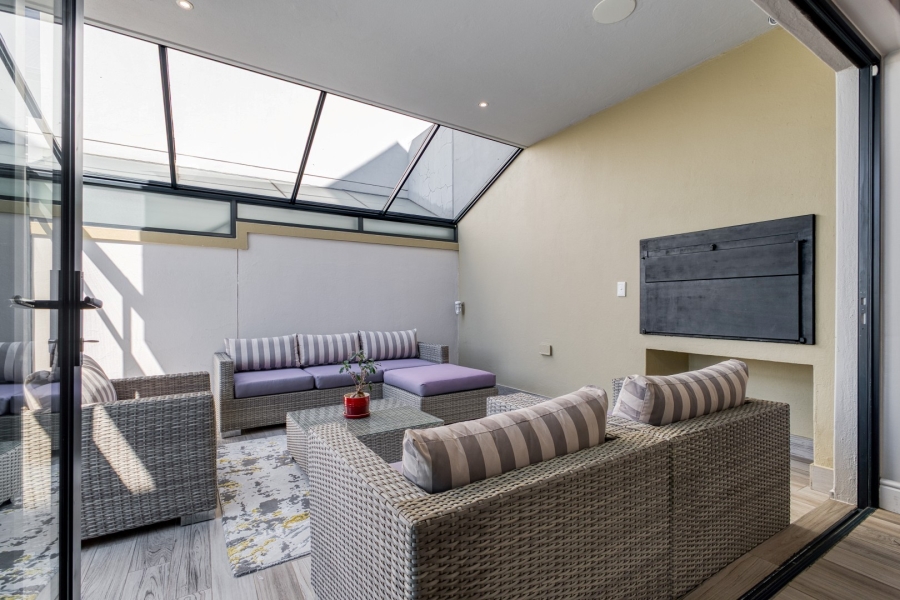 3 Bedroom Property for Sale in Broadacres Gauteng