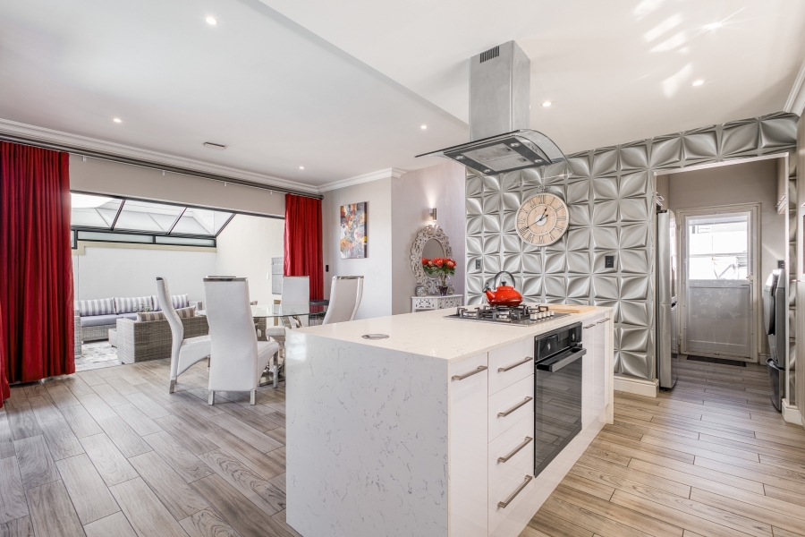 3 Bedroom Property for Sale in Broadacres Gauteng