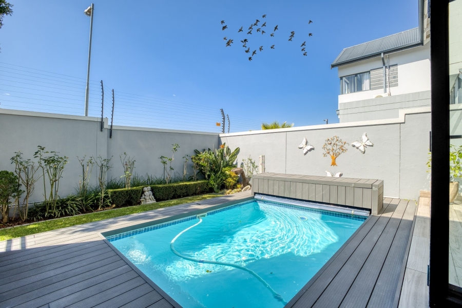 3 Bedroom Property for Sale in Broadacres Gauteng
