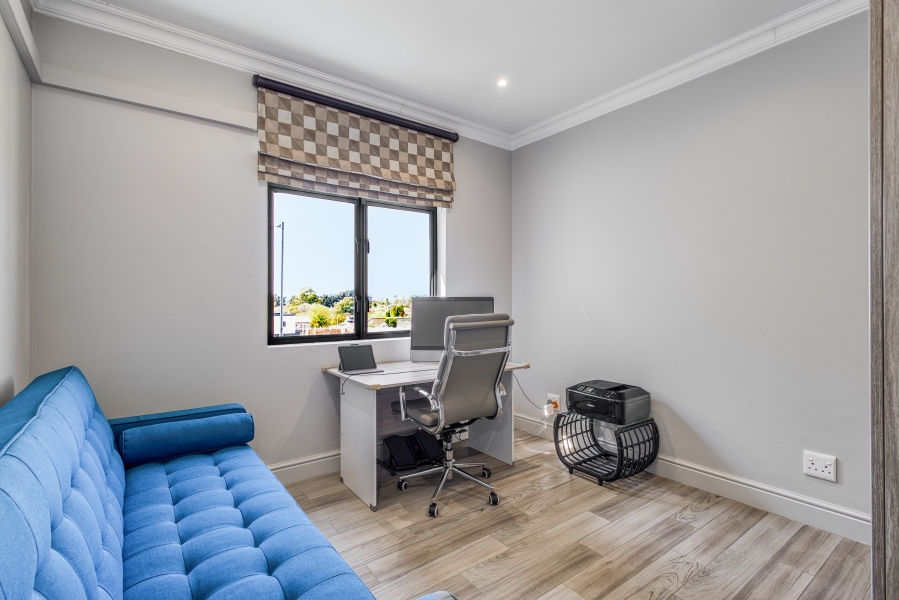3 Bedroom Property for Sale in Broadacres Gauteng