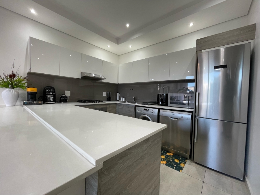 2 Bedroom Property for Sale in Bedford Gardens Gauteng