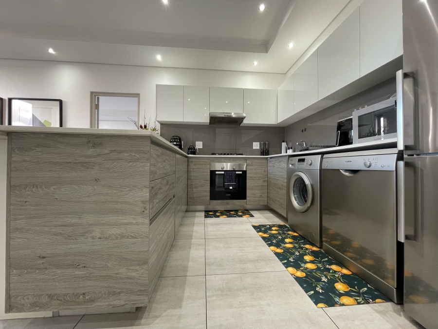 2 Bedroom Property for Sale in Bedford Gardens Gauteng