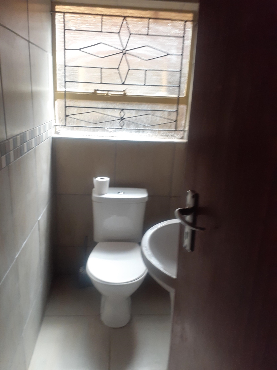 5 Bedroom Property for Sale in Soshanguve L Gauteng