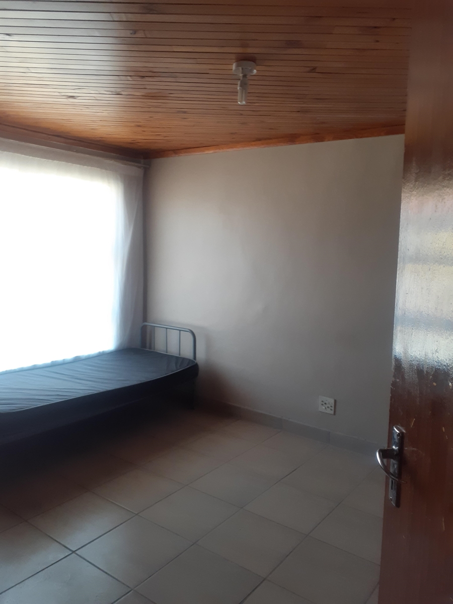 5 Bedroom Property for Sale in Soshanguve L Gauteng