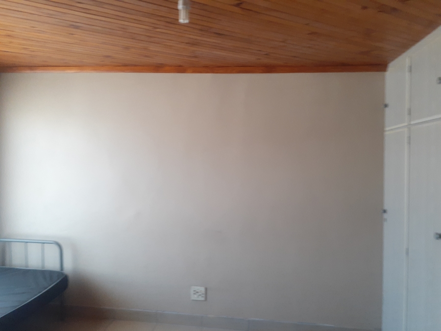 5 Bedroom Property for Sale in Soshanguve L Gauteng