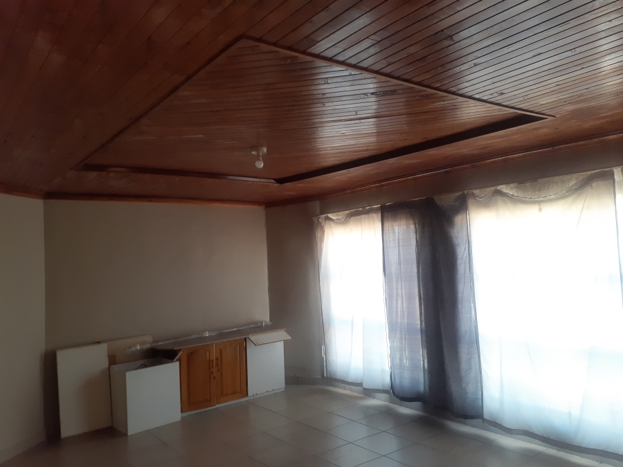 5 Bedroom Property for Sale in Soshanguve L Gauteng