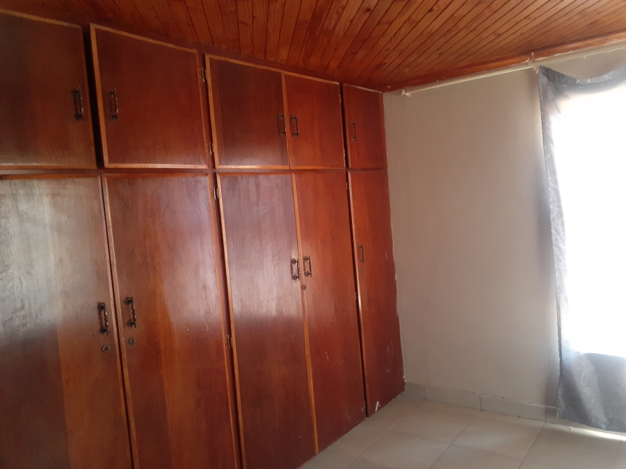 5 Bedroom Property for Sale in Soshanguve L Gauteng