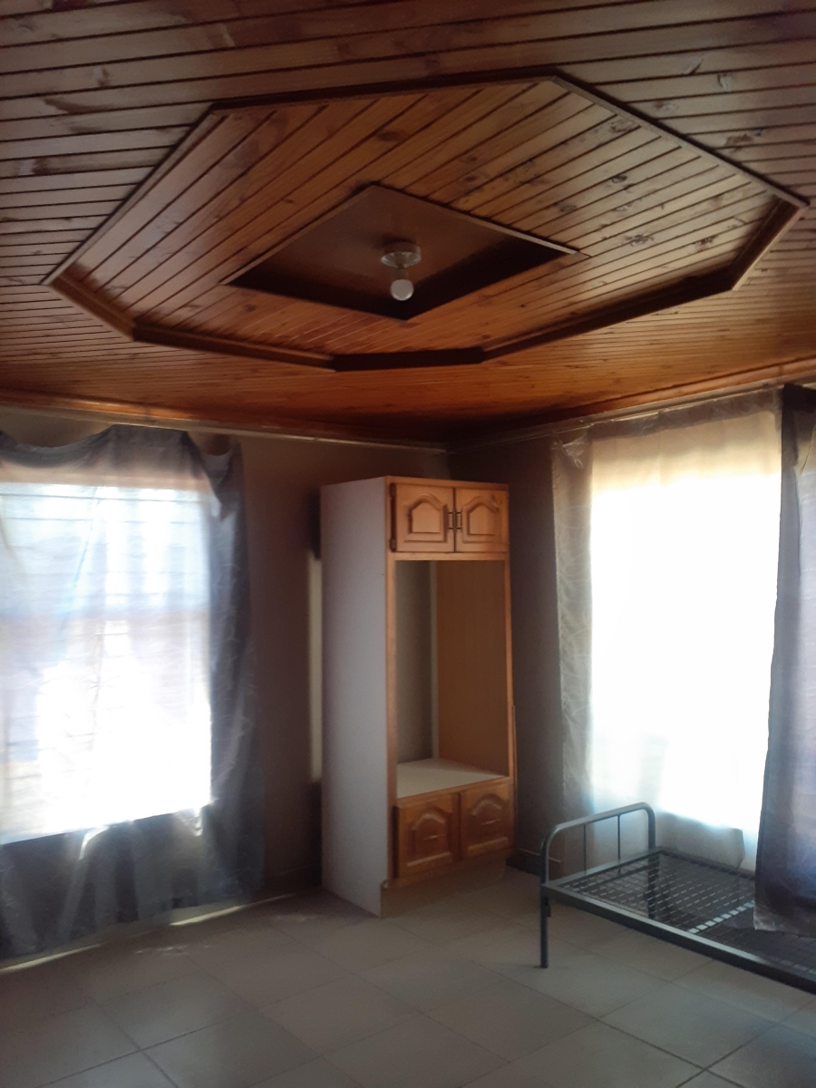 5 Bedroom Property for Sale in Soshanguve L Gauteng