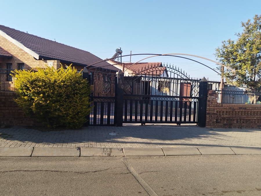 3 Bedroom Property for Sale in Soshanguve WW Gauteng