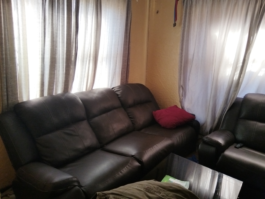 3 Bedroom Property for Sale in Soshanguve WW Gauteng