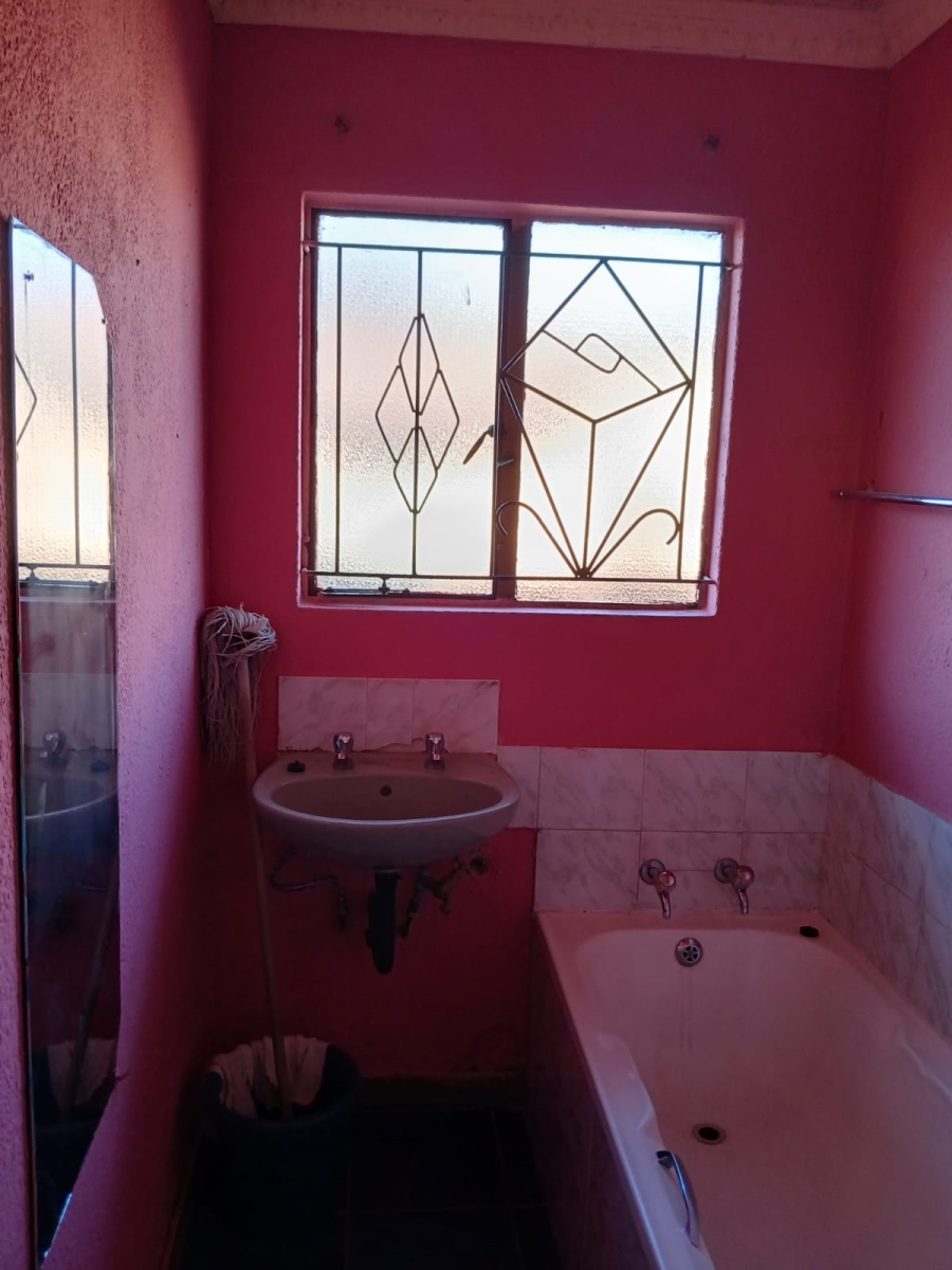 3 Bedroom Property for Sale in Soshanguve WW Gauteng