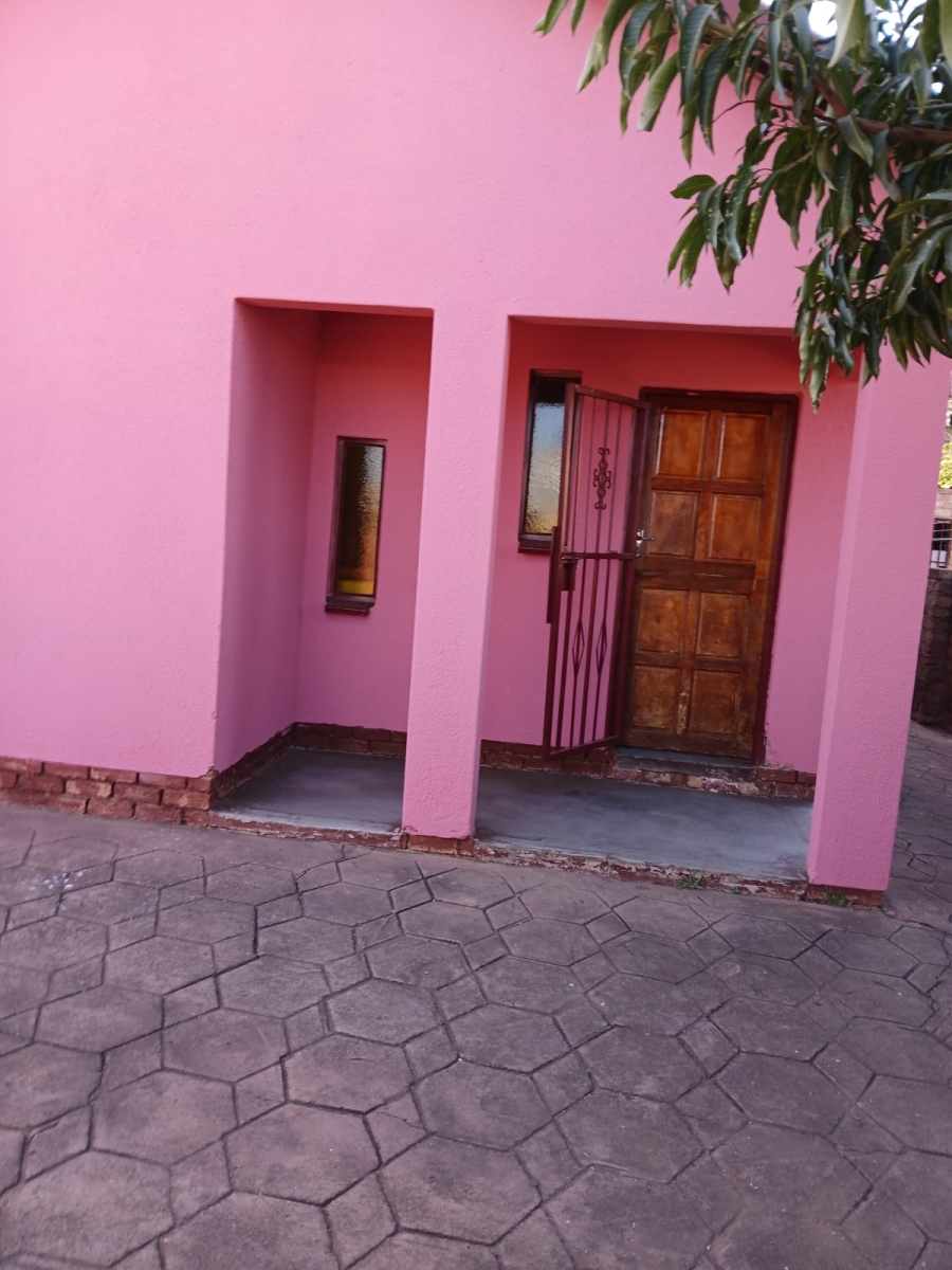 3 Bedroom Property for Sale in Soshanguve WW Gauteng